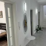 Feriehus Vlore Casa Vacanze *